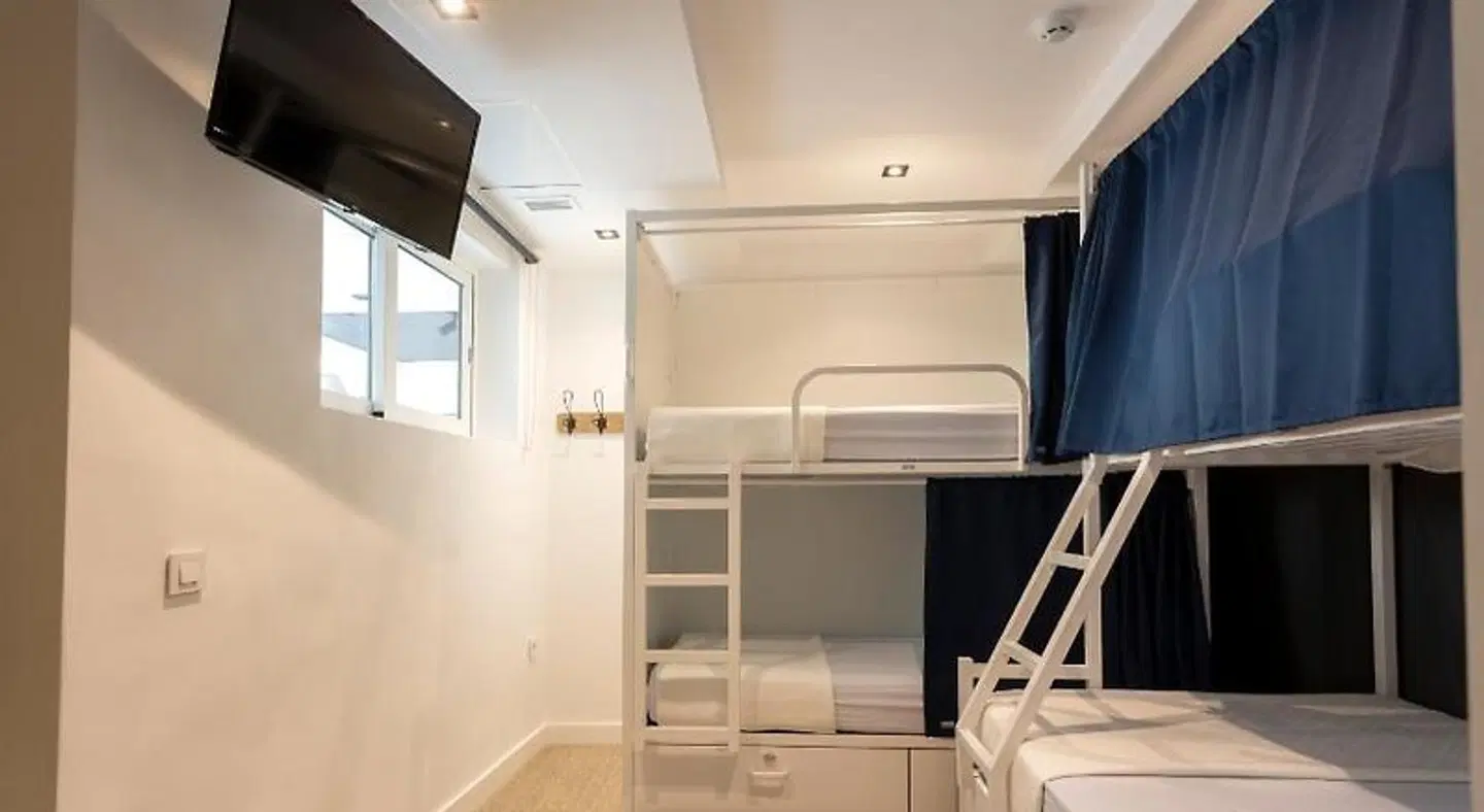 Malaga Stop Hostel AB HEALTH_BEAUTY