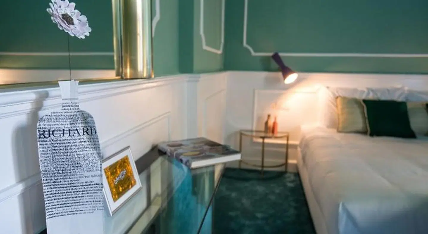 AdAstra Suites ROOM_EXAMPLE