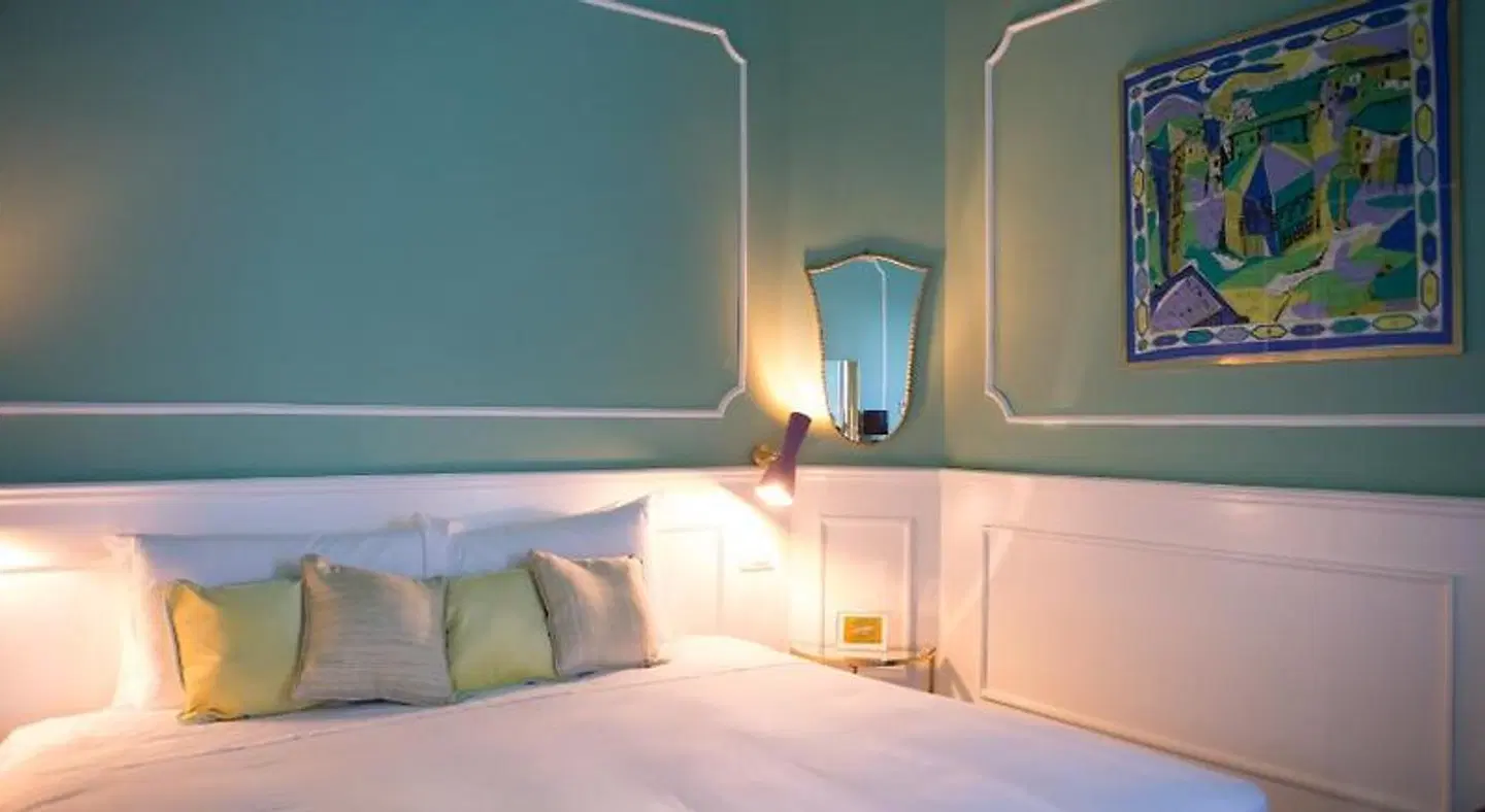 AdAstra Suites ROOM_EXAMPLE