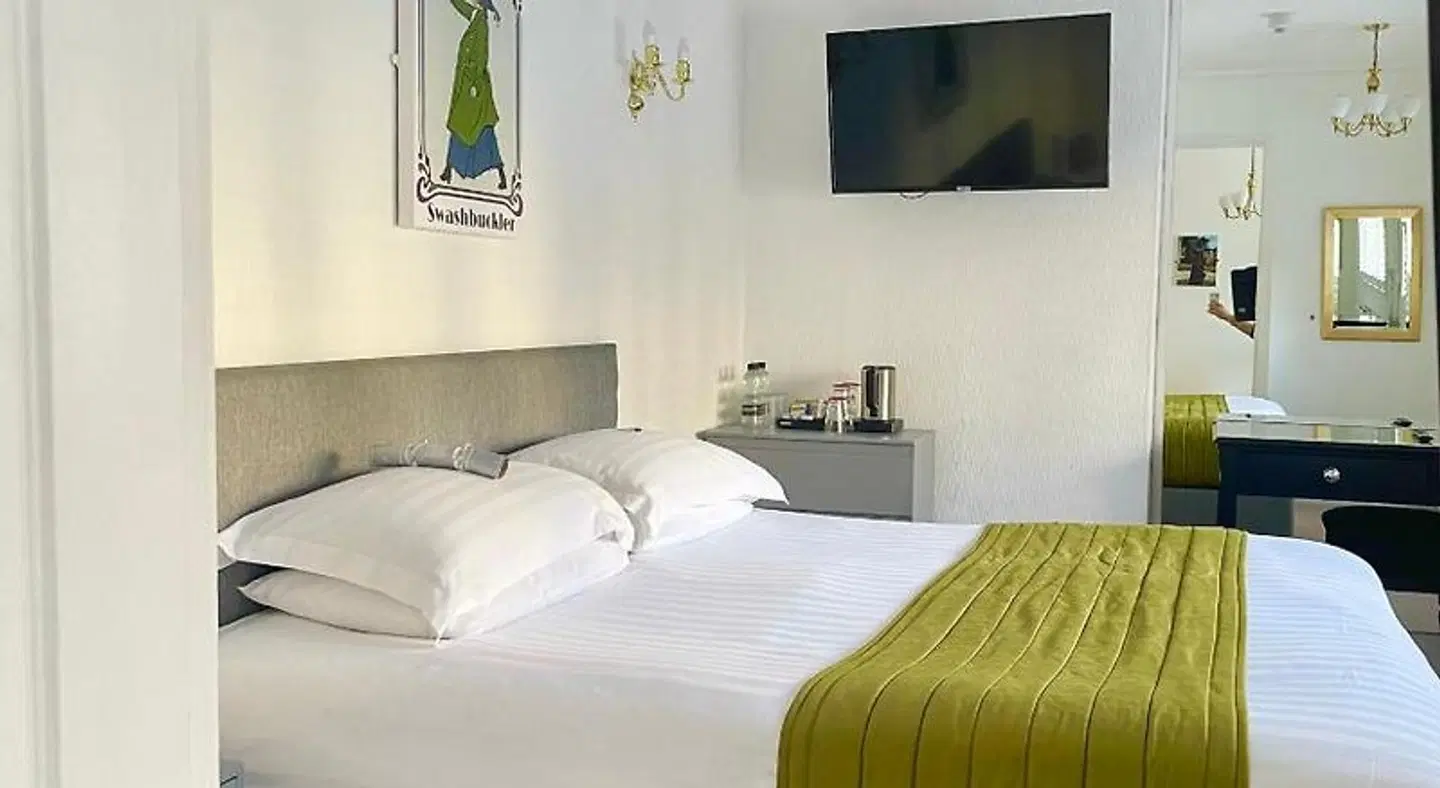 Hotel 63 ROOM_EXAMPLE