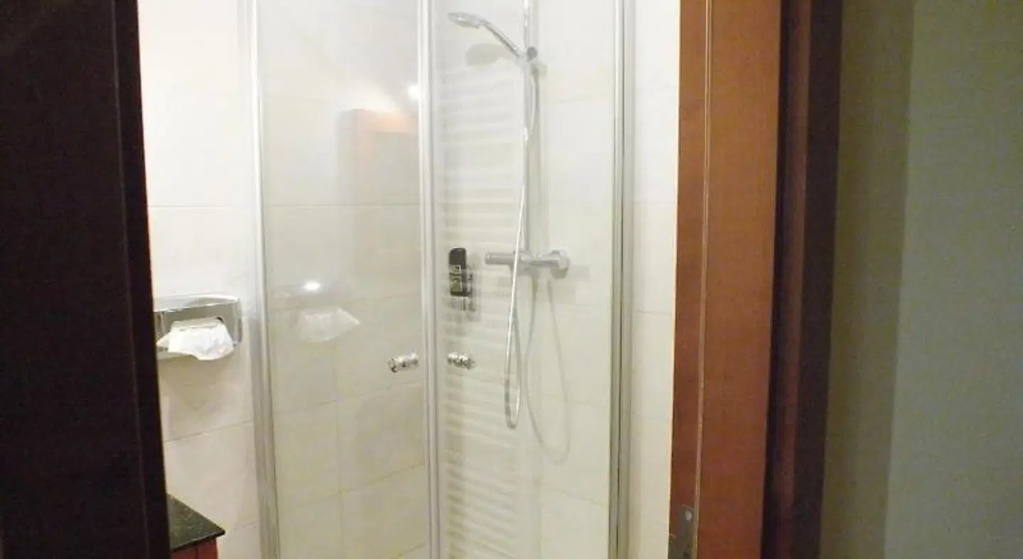 Pension Riverside Badezimmer