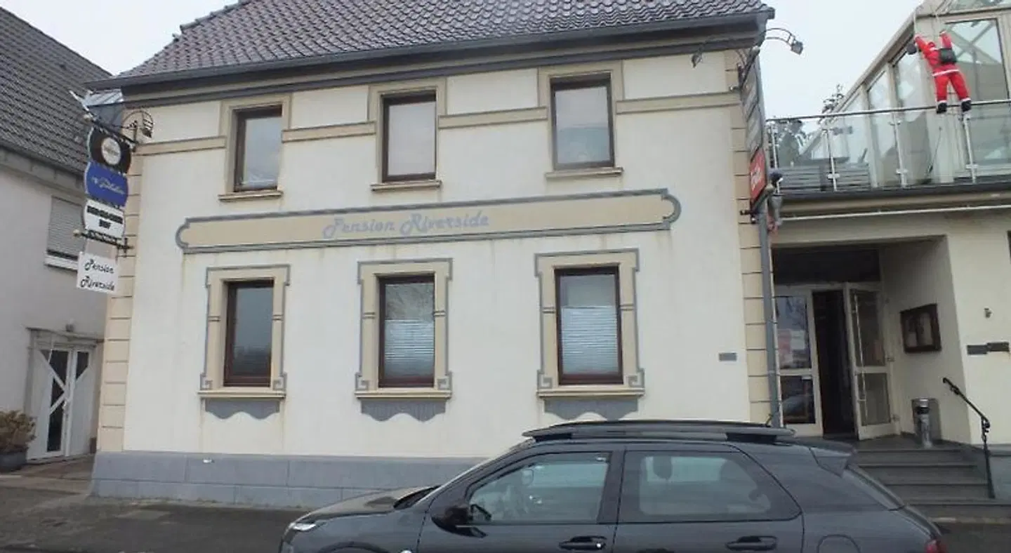 Pension Riverside EXTERIOR