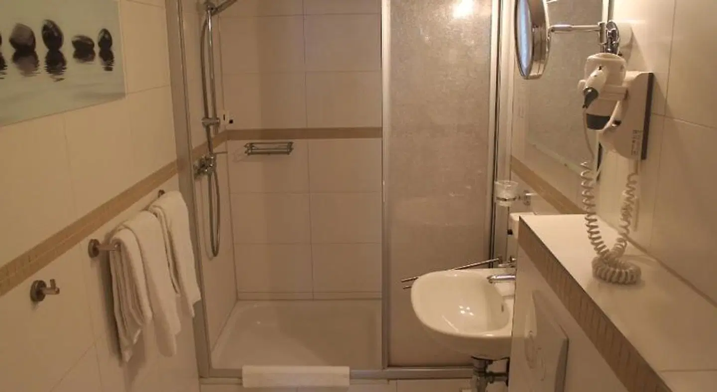 Hotel Harburger Hof Badezimmer