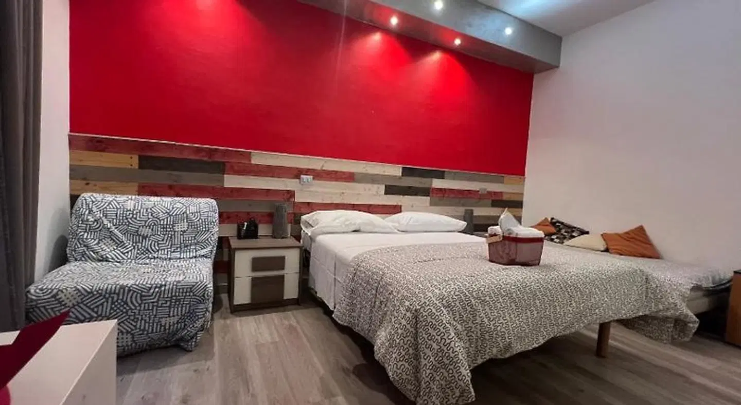 WhatsHouse Roma ROOM_EXAMPLE