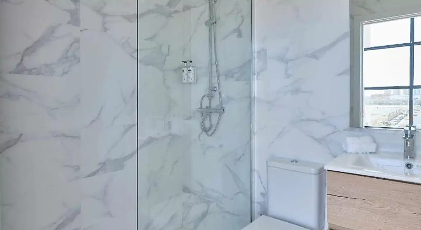 Paseo Suites Hotel Badezimmer