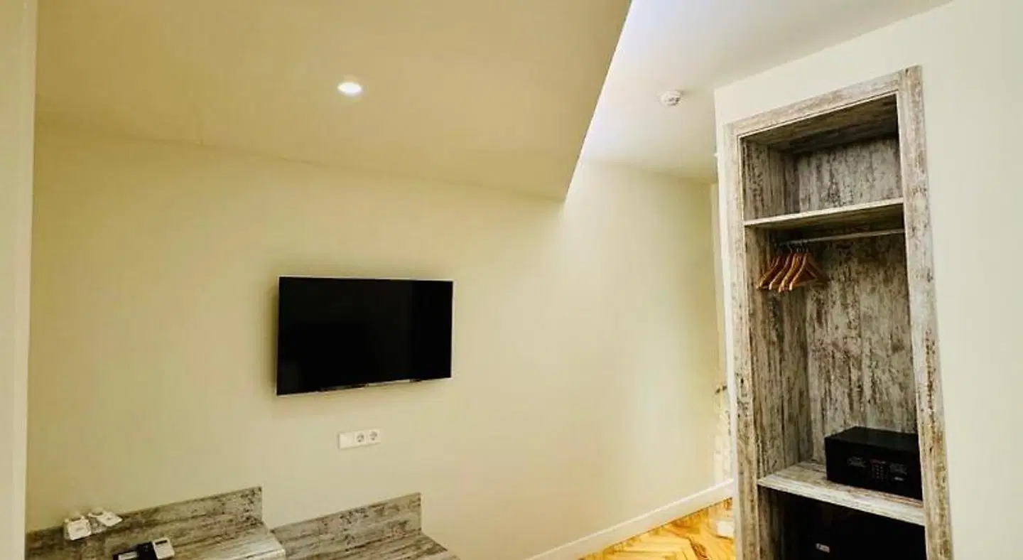 Hostal Sol Square Madrid ROOM_EXAMPLE