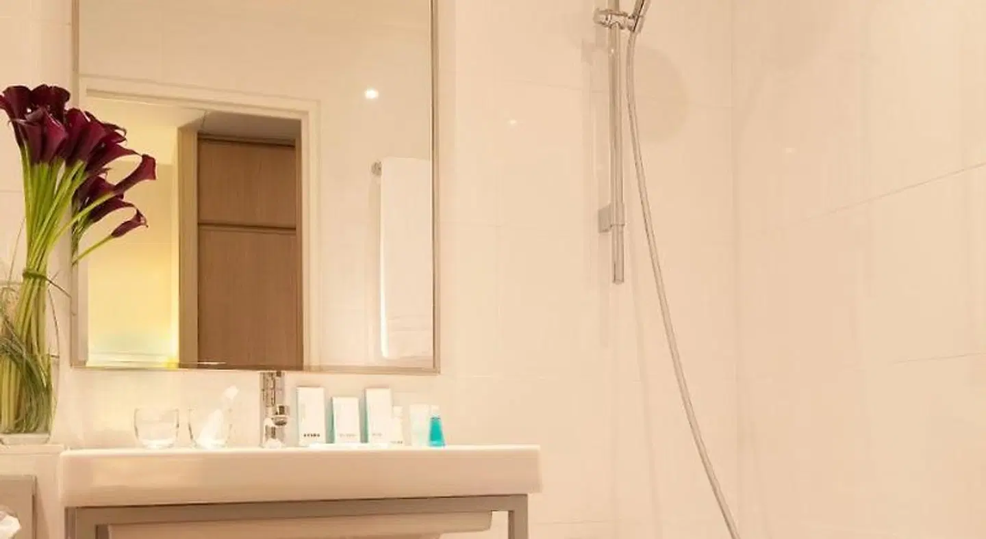 Jardins Eiffel Badezimmer