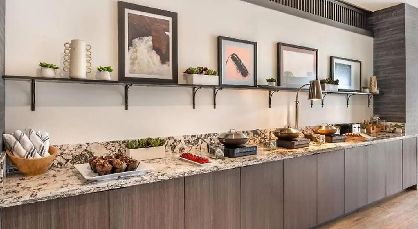 Cambria Hotel Spokane Airport Restaurant