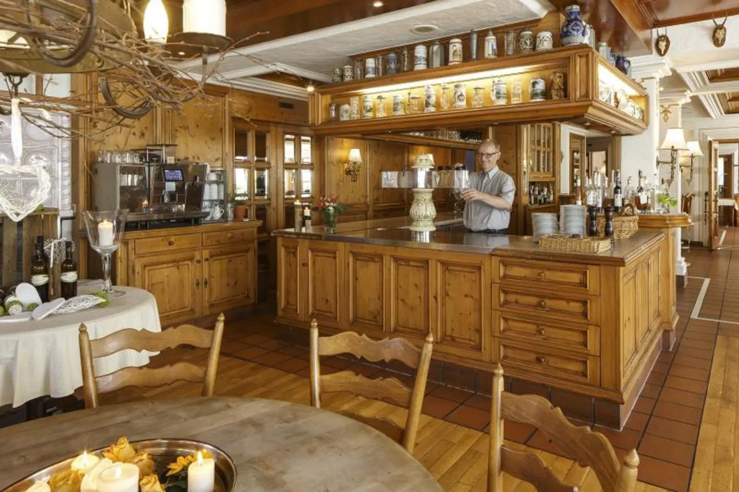 Hirschen Bar