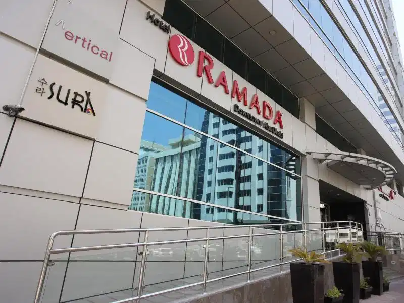 Ramada Abu Dhabi Downtown – Hotelfoto