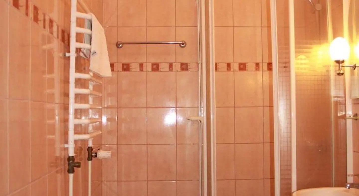 Palac w Nosowie Badezimmer