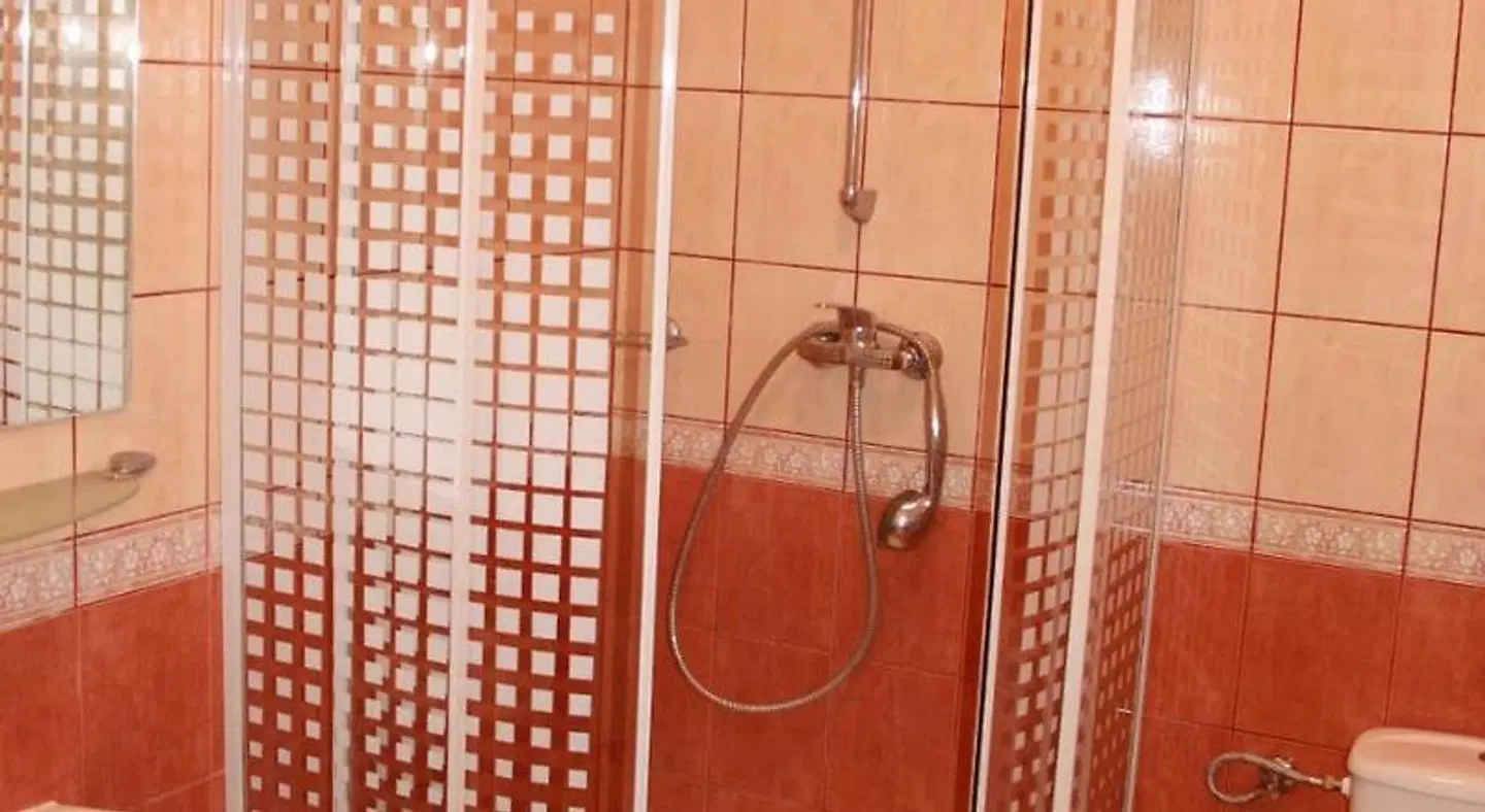 Palac w Nosowie Badezimmer