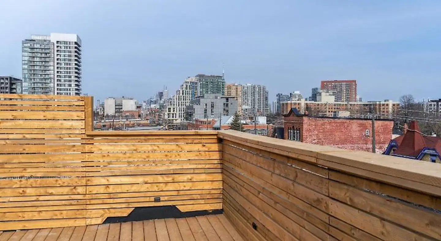 The Queen's Griffen HEALTH_BEAUTY