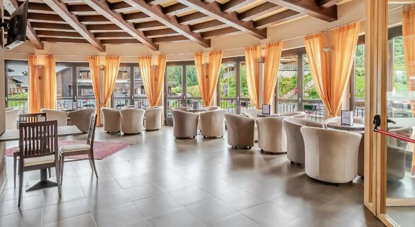 Dolomiti Chalet Family Hotel LOUNGE_LOBBY