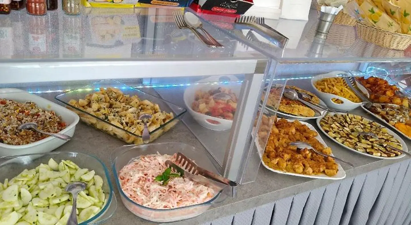 Azzurro Restaurant
