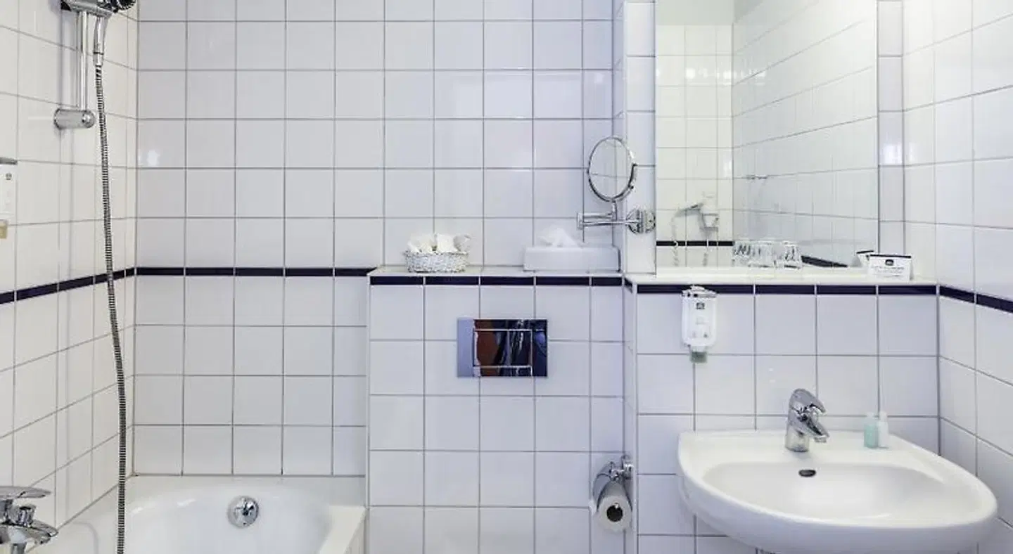 Best Western Comfort Business Hotel Badezimmer
