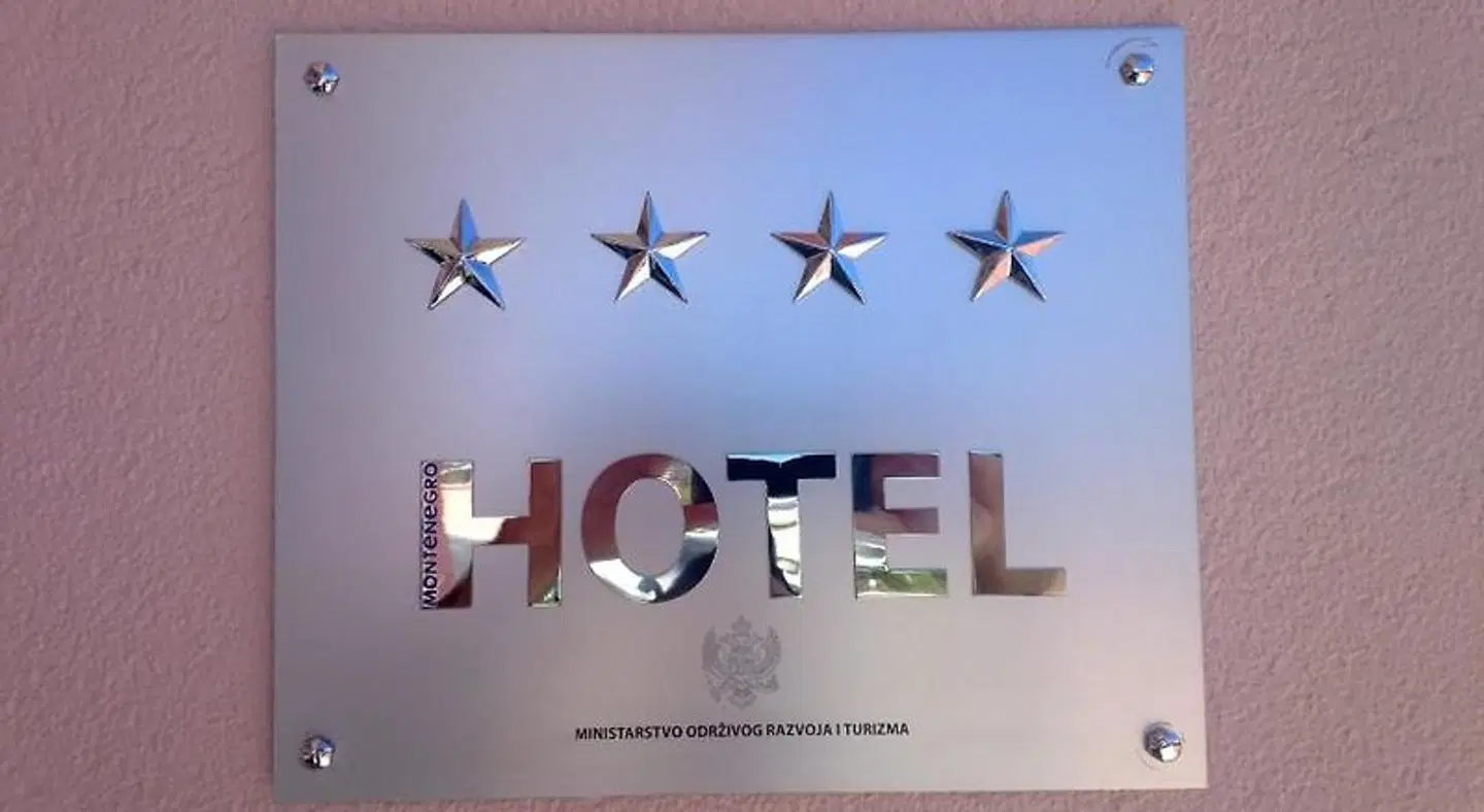 Hotel Oasis EXTERIOR