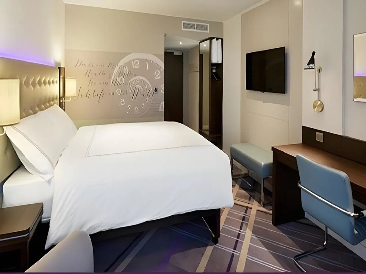 Premier Inn Regensburg City Centre