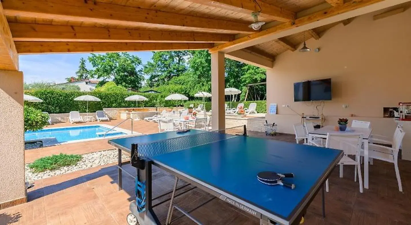 Apartments Tena Hallenbad