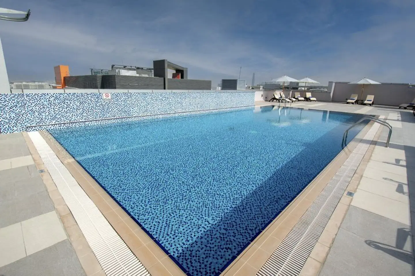 Jood Hotel Apartment OUTDOOR_POOL