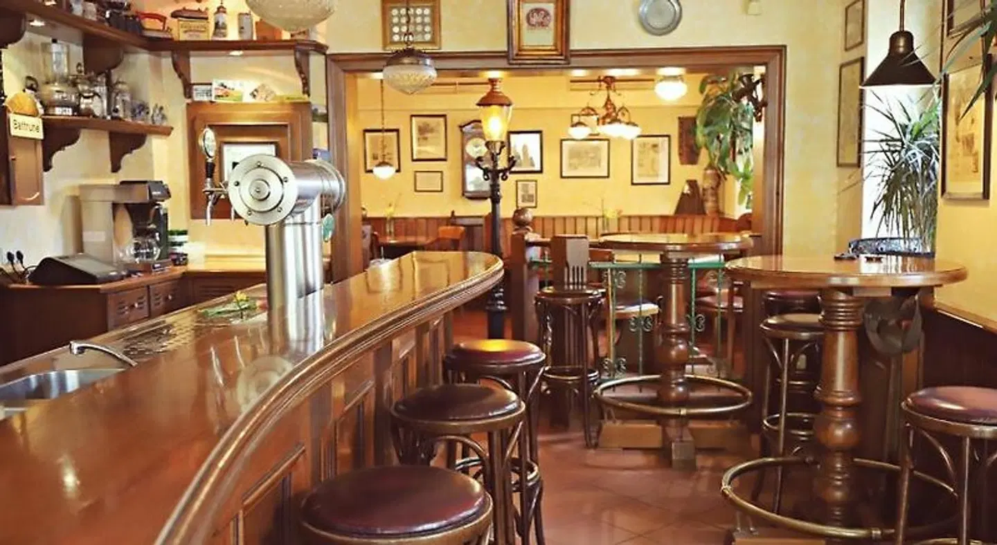 Hinz & Kunz Bar