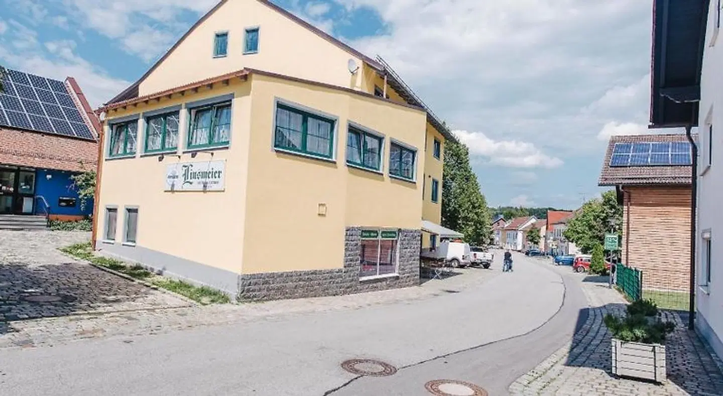 Gasthof Metzgerei Linsmeier EXTERIOR