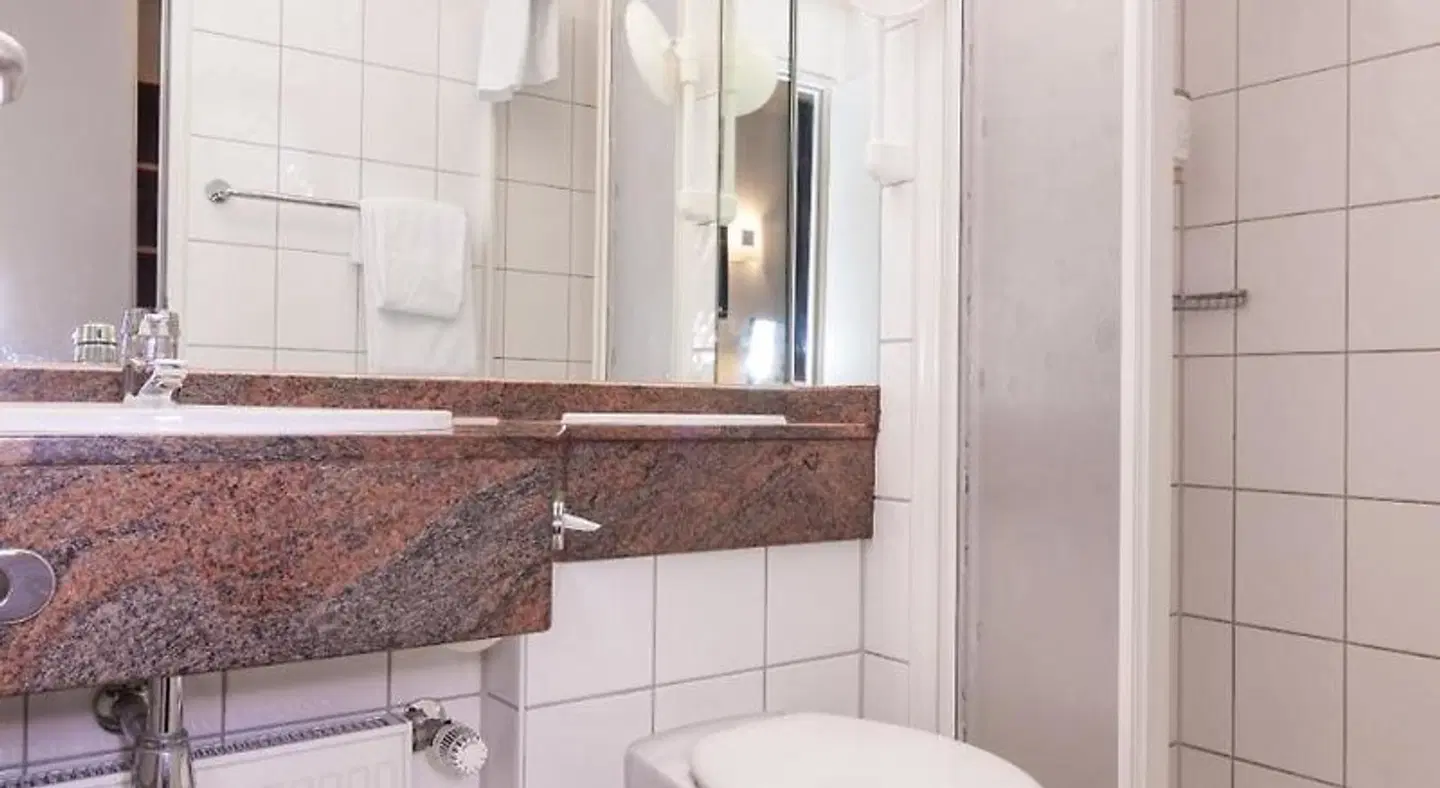 Hotel Kunstlerhaus Badezimmer