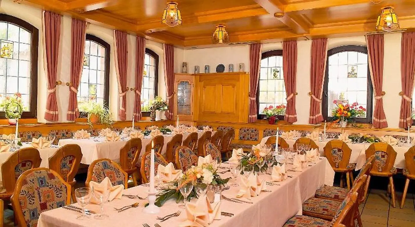 BLODEL Gasthof Gruner Baum Restaurant