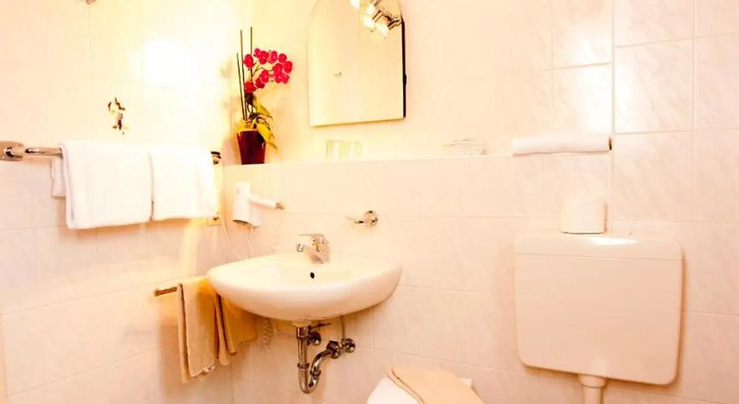 Gasthaus Schollmann Badezimmer