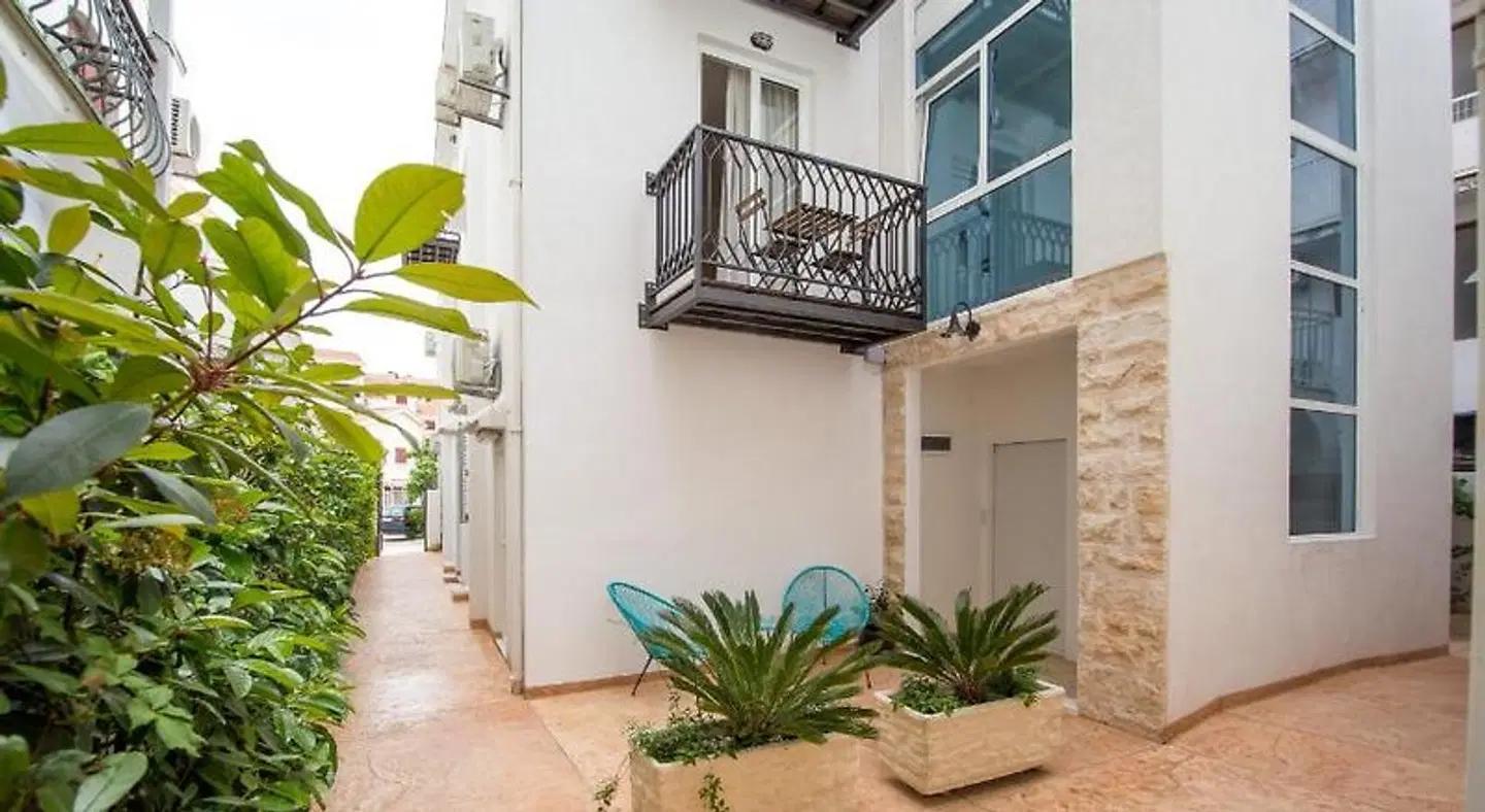 Villa DiEden LOUNGE_LOBBY