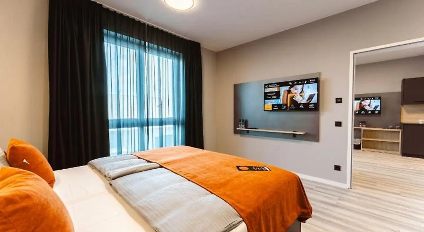 JustStay München Hotel & Apartments ROOM_EXAMPLE