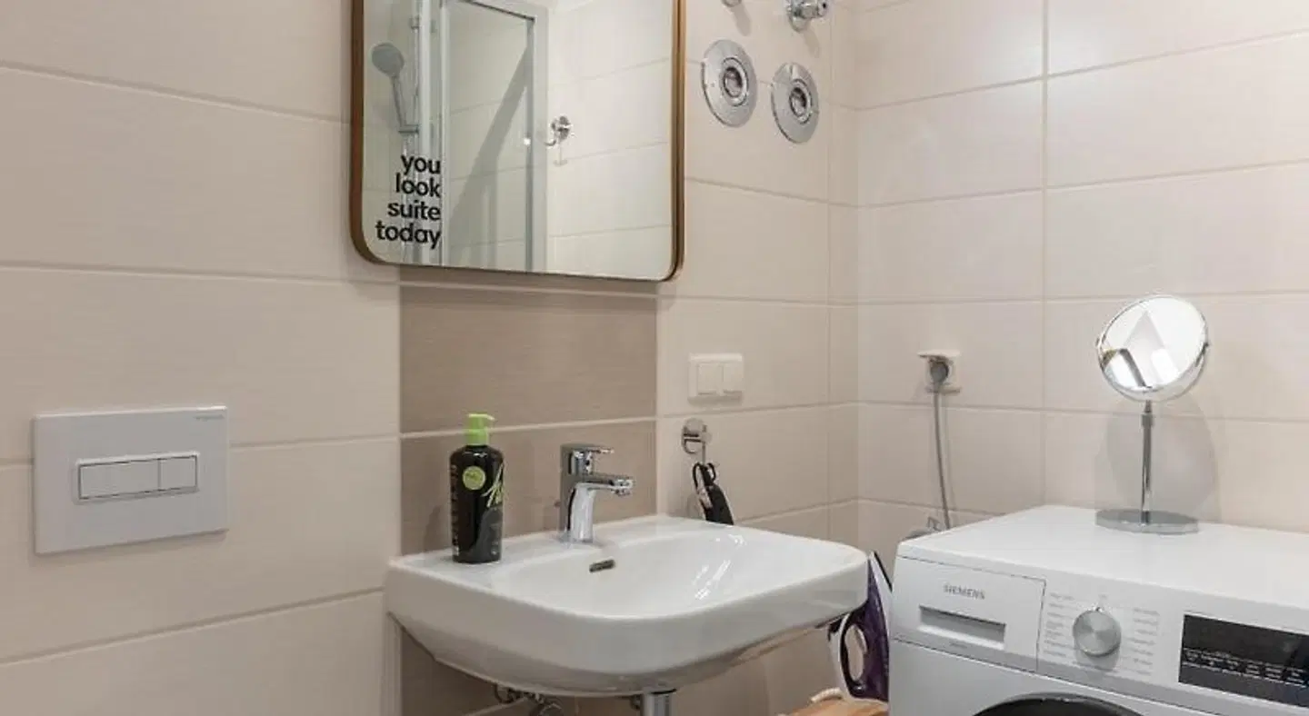 Limehome Magdeburg Hasselbachplatz Badezimmer