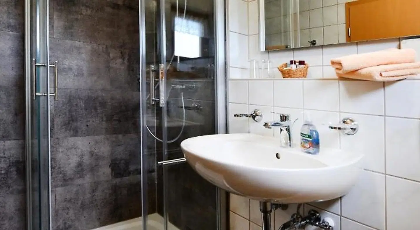 Landhotel Jungbrunnen Badezimmer