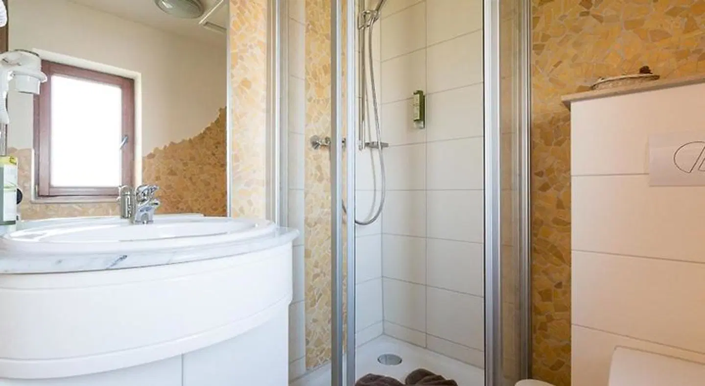 Kräuterhotel Zur Klostergrotte Badezimmer