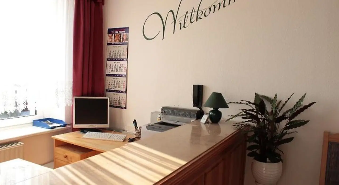 Stadt Pausa HEALTH_BEAUTY