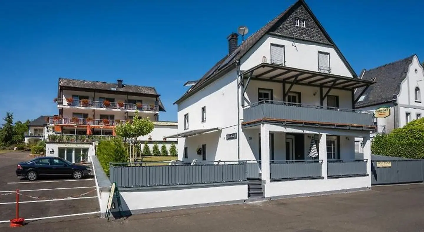 Bisenius EXTERIOR