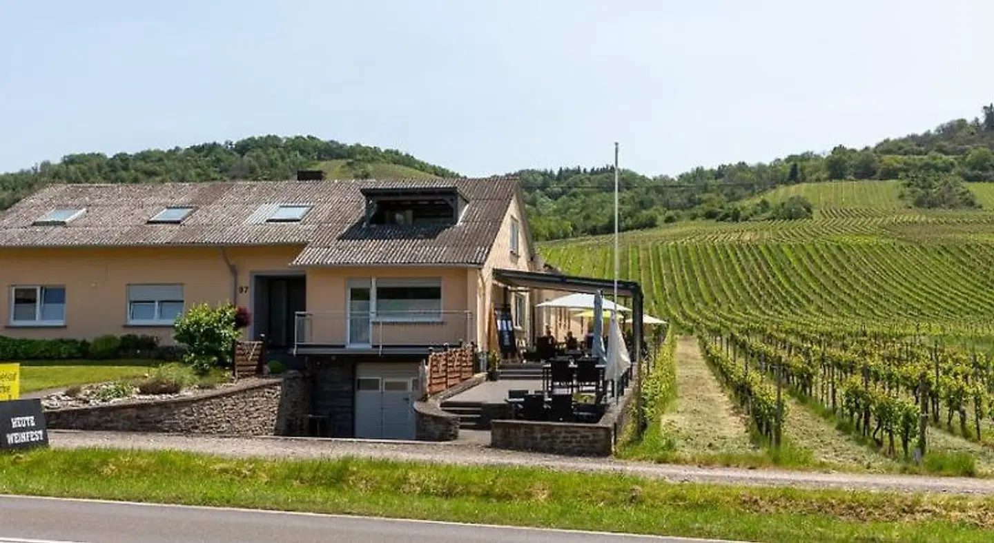 Weingut J. A. Meyer EXTERIOR