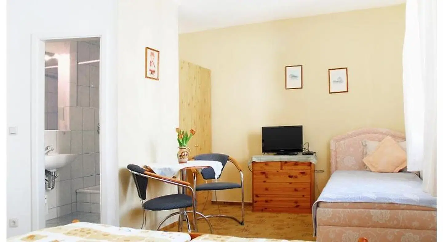 Alter Zausel ROOM_EXAMPLE