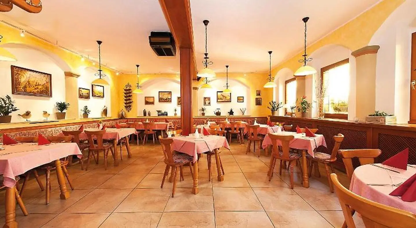 Zum Roten Haus Restaurant