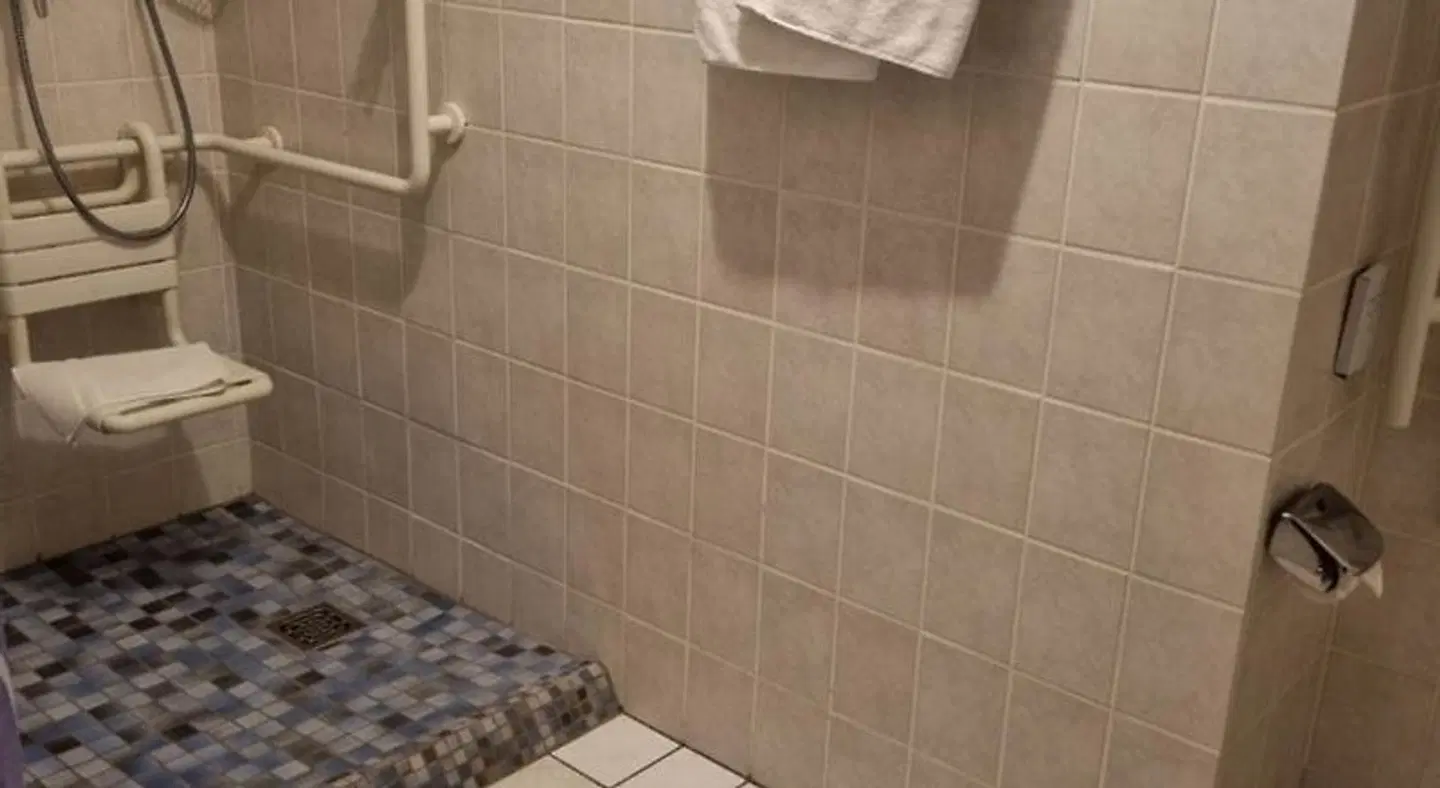 Zum Hirschen Badezimmer