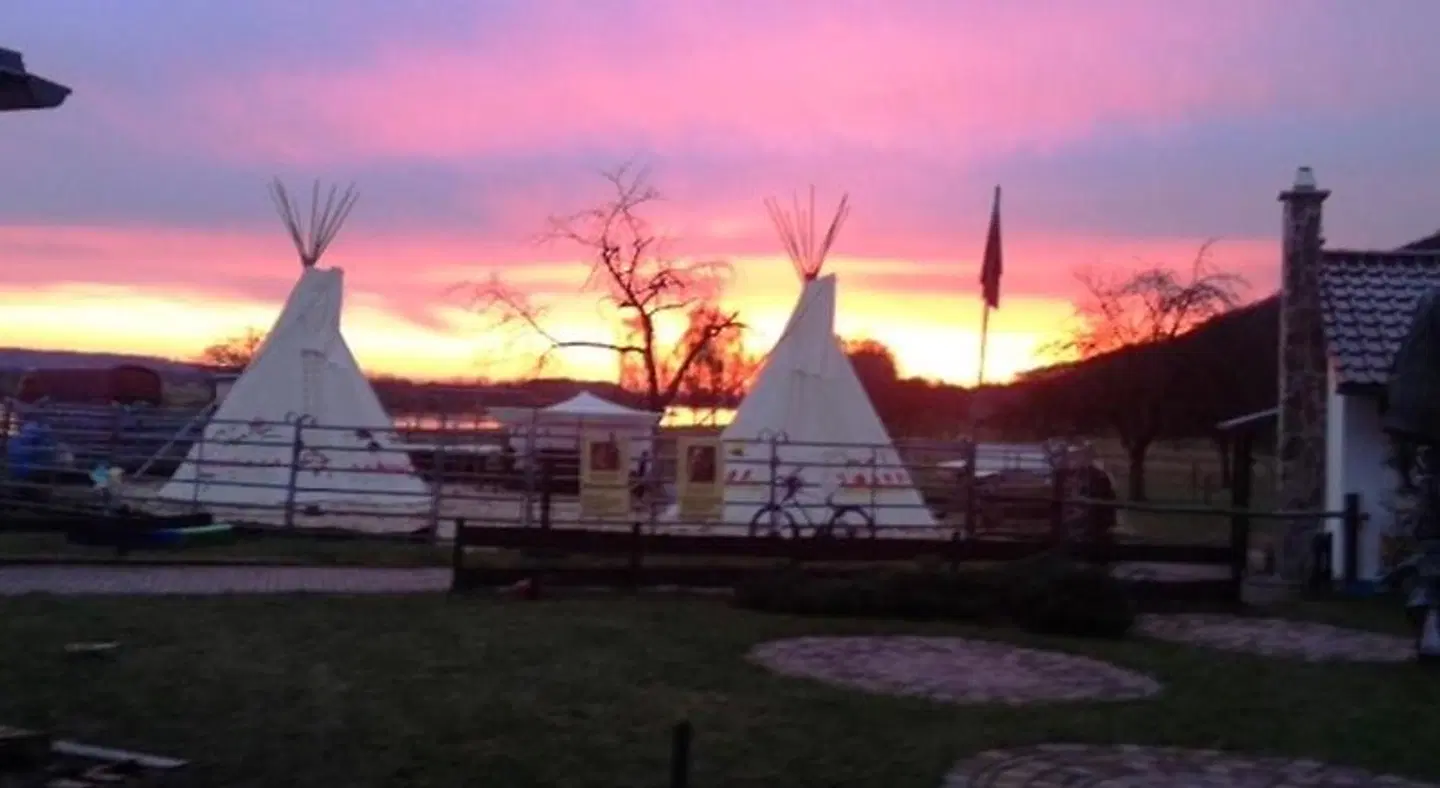 Western-Inn LANDSCAPE