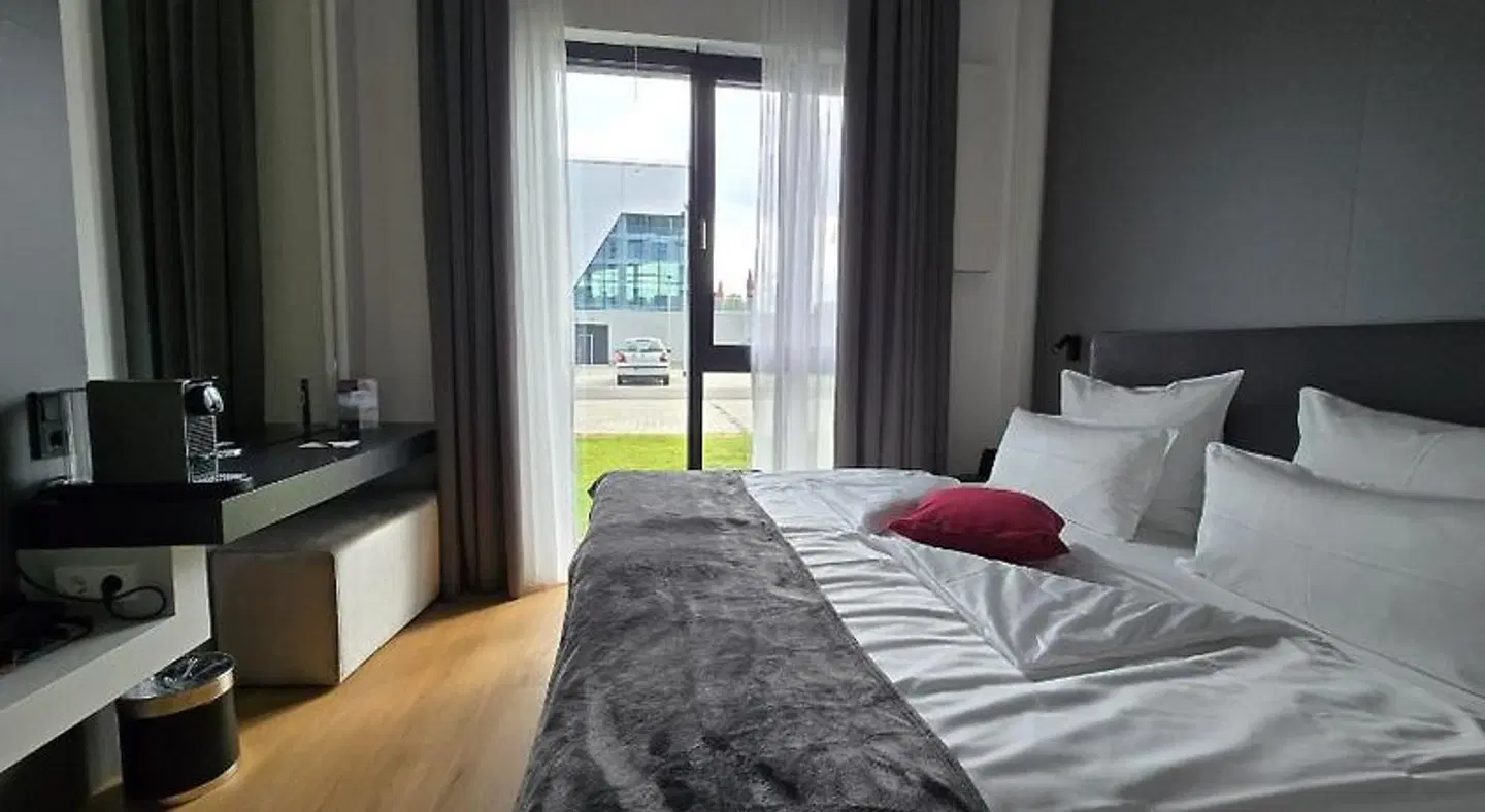 Frames Hotel GmbH ROOM_EXAMPLE