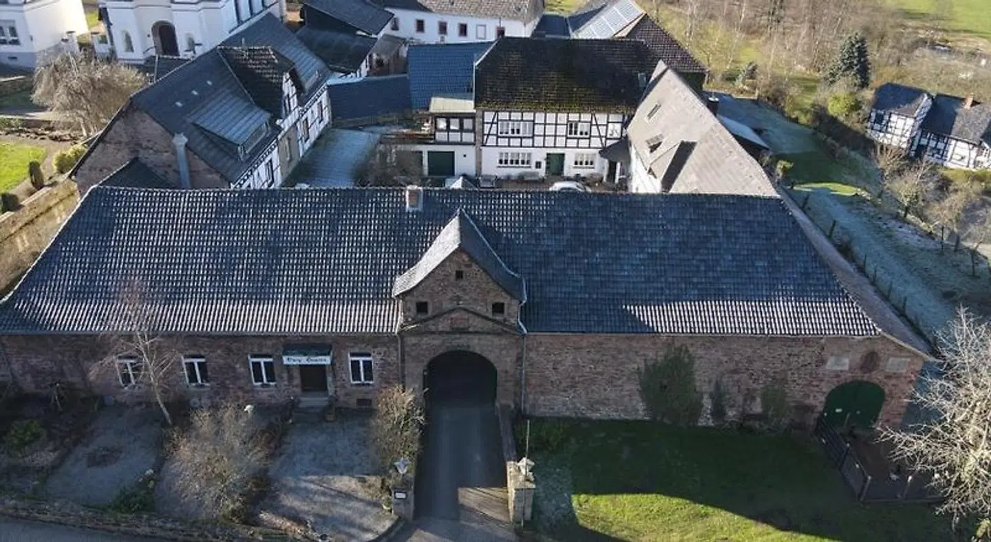Hostel Burg Hausen EXTERIOR