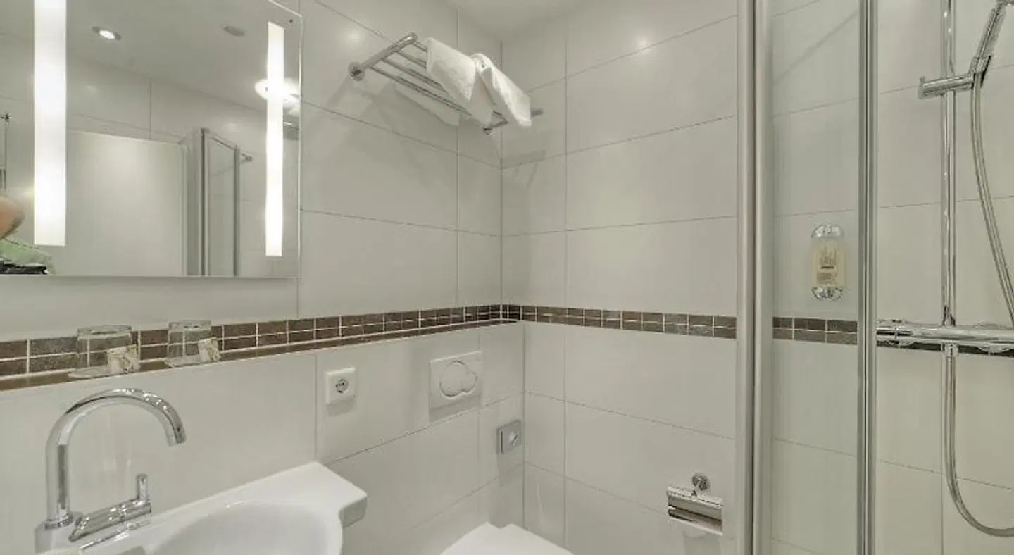 Hotel Da Vinci Badezimmer