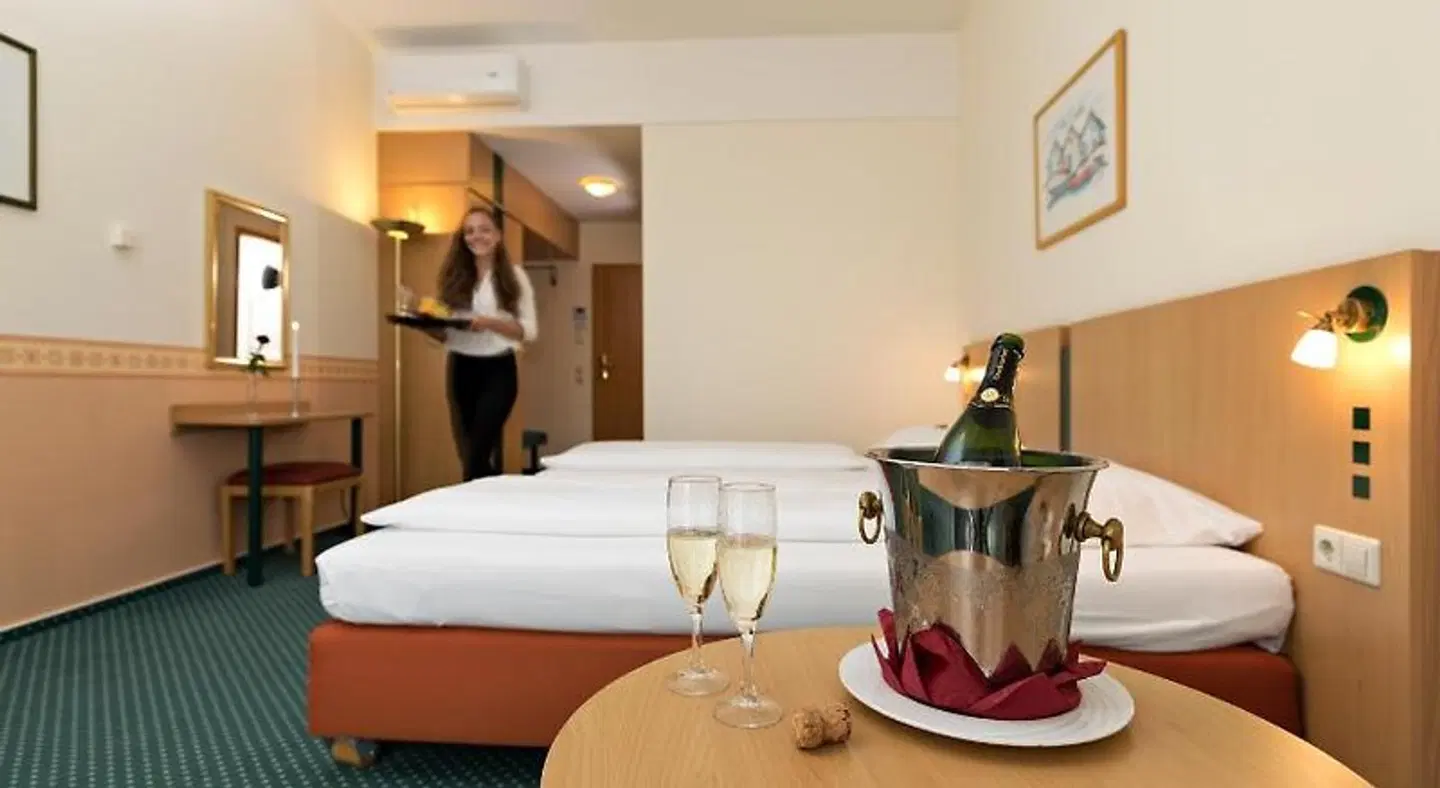 Schwarzwaldhotel Gengenbach ROOM_EXAMPLE