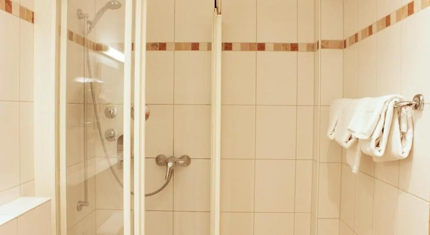 Hotel Isar City Badezimmer