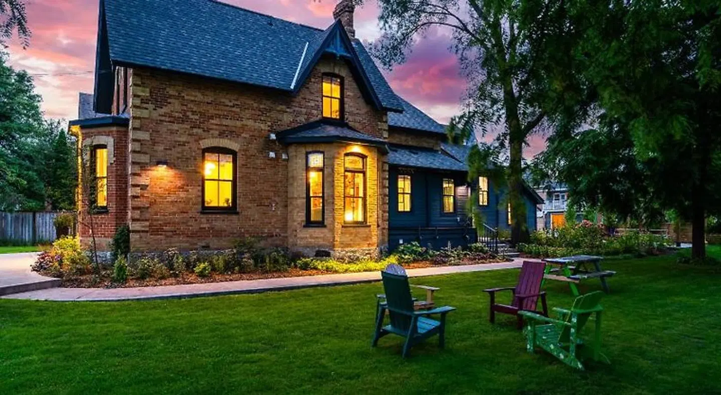 Somewhere Inn Collingwood EXTERIOR