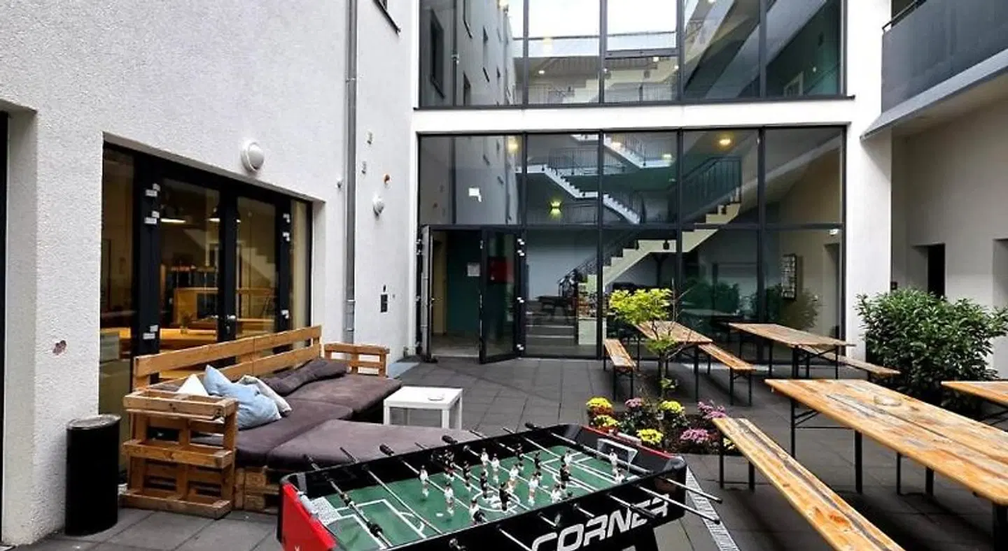 Nena Hostel Berlin Terrasse
