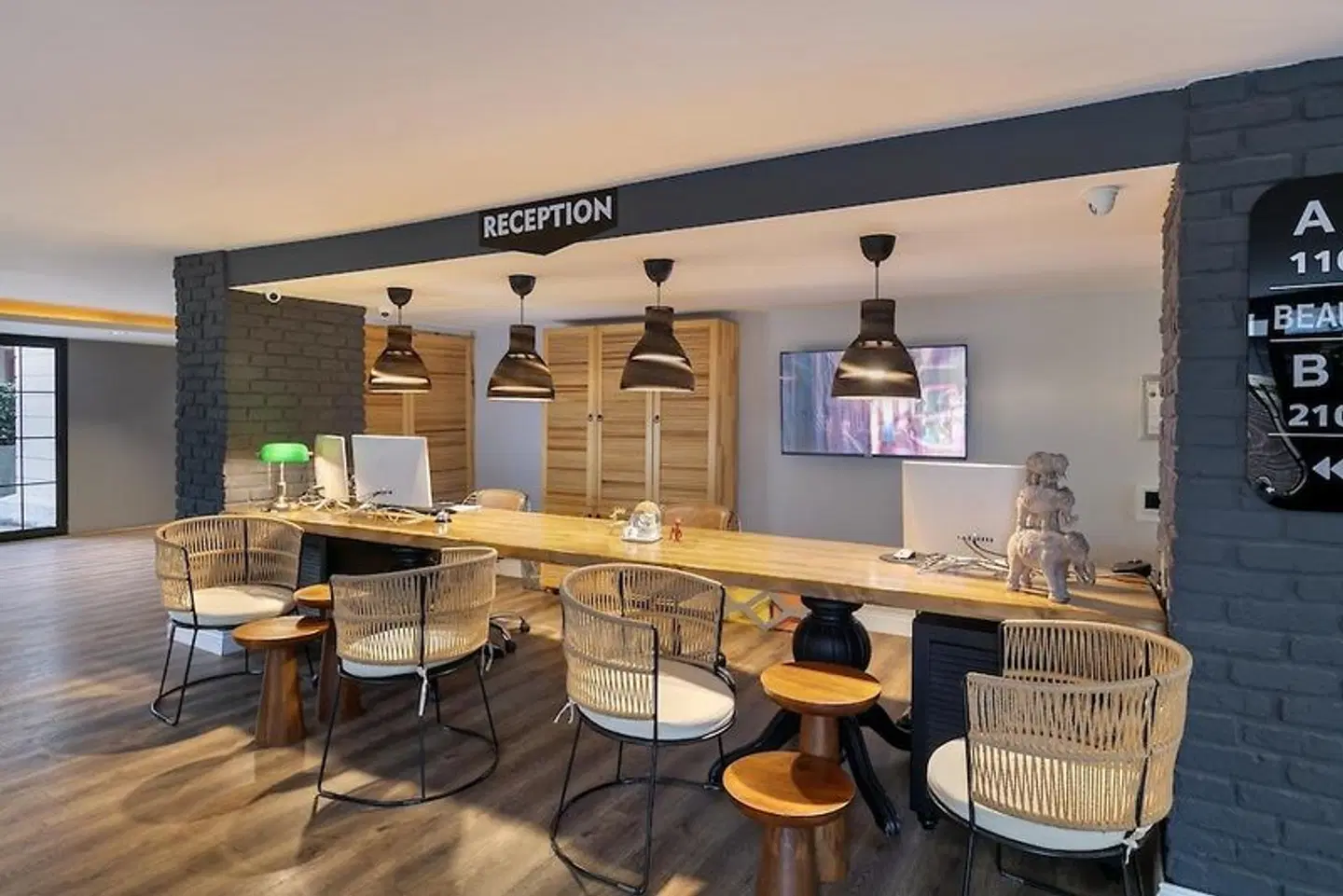 Azuu Boutique Hotel Bar