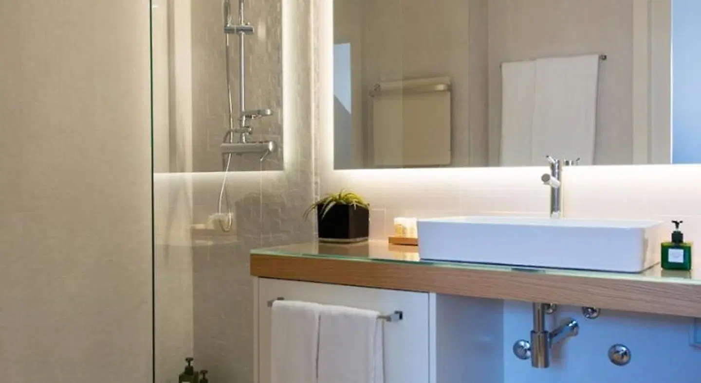 Augusta Residence Serviced Apartments Badezimmer